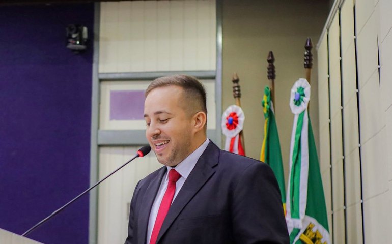 Vereador Rodolfo Barros lança número de WhatsApp para aproximar contato com a população