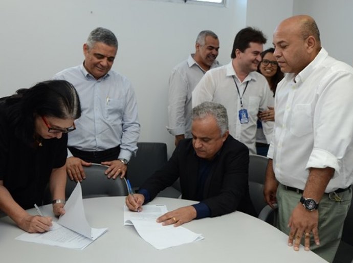 Governador cria Comitê Estratégico e Técnico Intersetorial da 1ª Infância