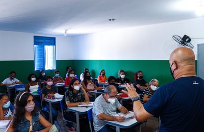 Núcleo de línguas estrangeiras inicia turma extra de inglês