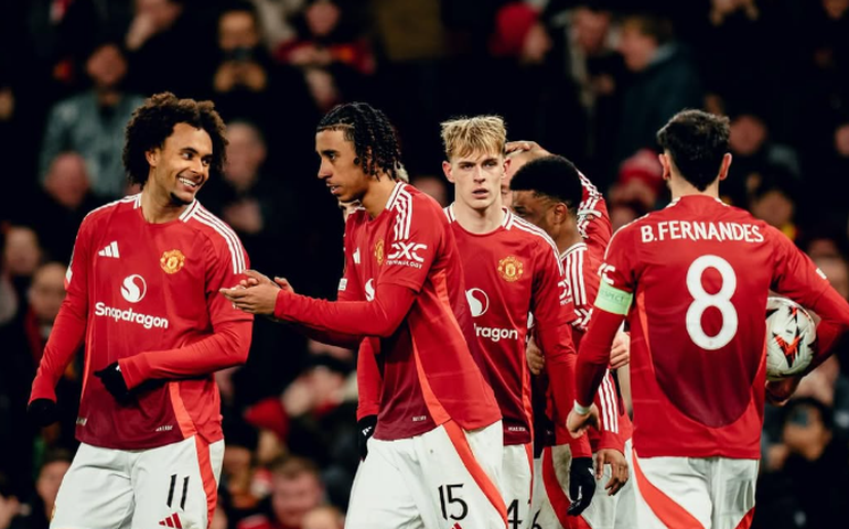 Manchester United marca no fim e garante vitória dramática sobre o Rangers na Liga Europa