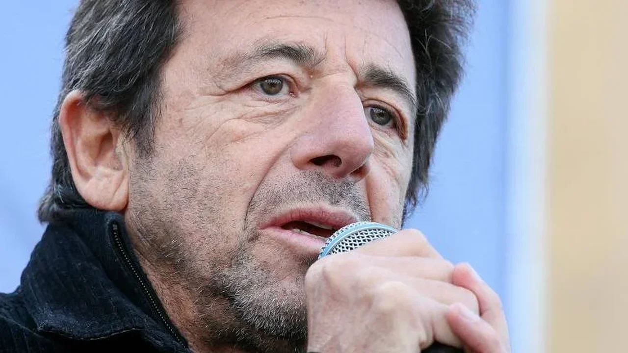 MP da França pede prisão preventiva e acusação formal contra Patrick Bruel