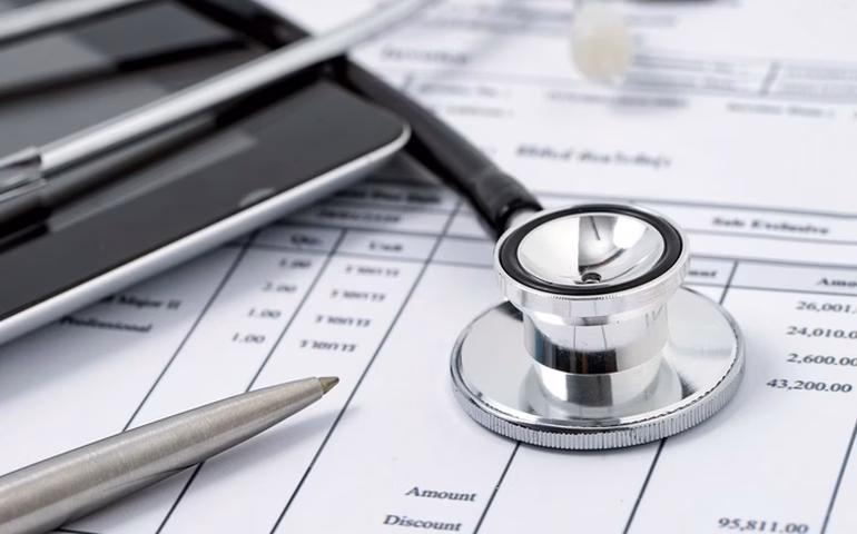 Privada inteligente analisa urina e fezes e oferece dados sobre saúde do usuário