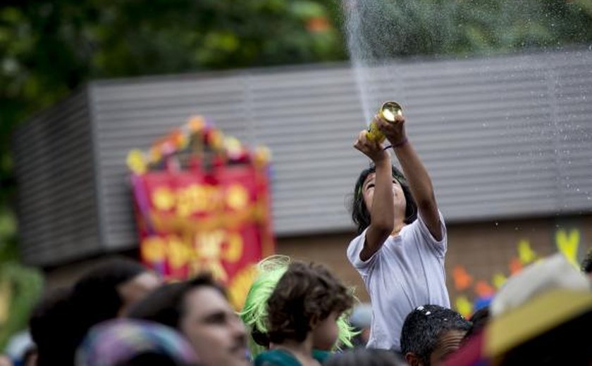 Bloco da Tesourinha reúne pequenos foliões em Brasília