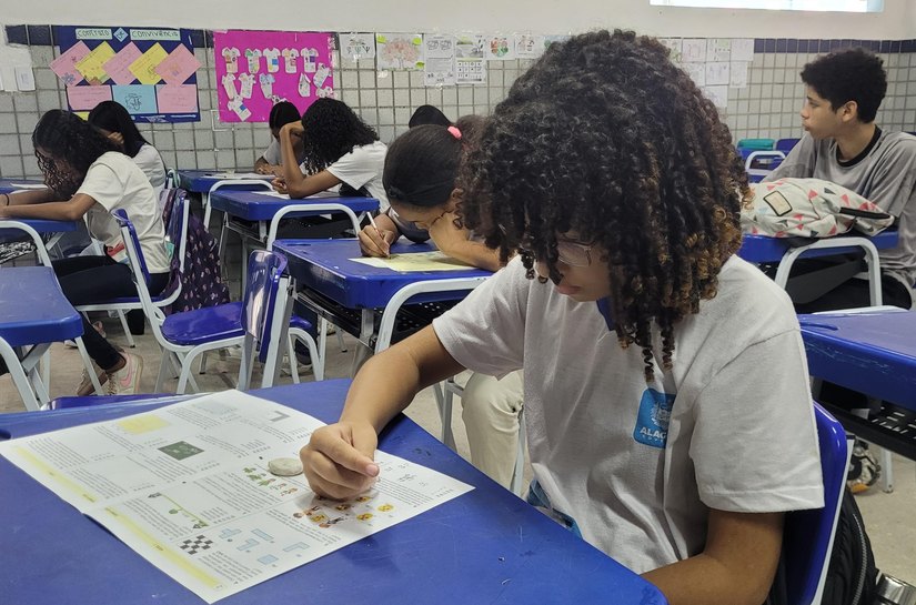 Cerca de 15 mil estudantes alagoanos participam da segunda fase da OBMEP neste sábado (17)