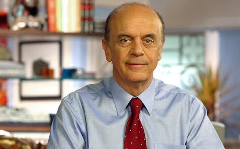 José Serra segue internado em UTI cardiológica, com quadro estável, em São Paulo