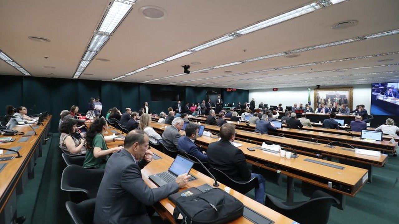 CPI do MST ouve assentados nesta quarta