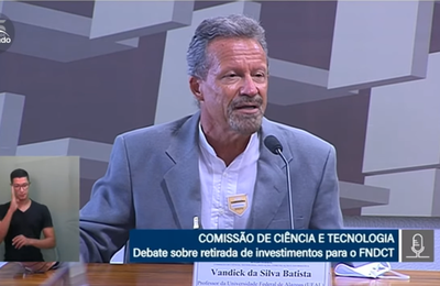 Professor da Ufal participa de audiência no Senado para debater orçamento