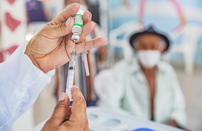 Lote da Astrazeneca foi utilizado antes da data de vencimento em Arapiraca