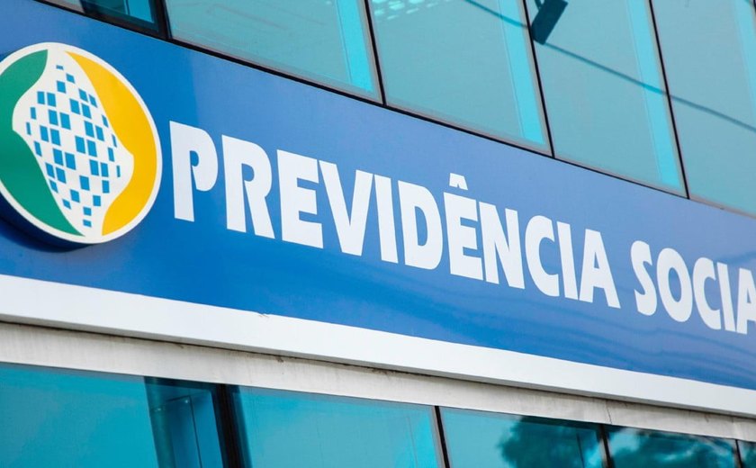 INSS convoca 4,3 milhões de pessoas para fazer prova de vida