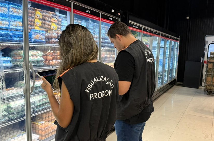 Procon Maceió divulga pesquisa de itens da Cesta Básica e fiscaliza supermercados da capital