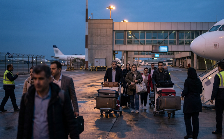 Alemanha, França e Canadá recomendam saída de cidadãos do Irã e Israel diante de escalada