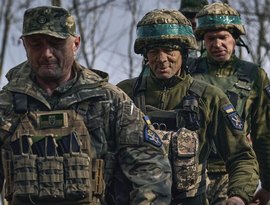 Zelensky pode perder exército em poucas horas se lançar ofensiva, alerta analista