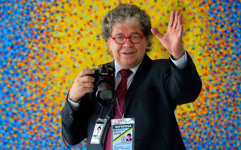 Morre o fotojornalista Orlando Brito aos 72 anos