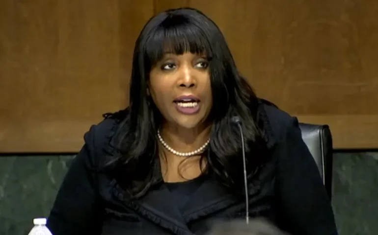 IA terá efeitos significativos em trabalhadores, mercado de trabalho e economia, diz Lisa Cook