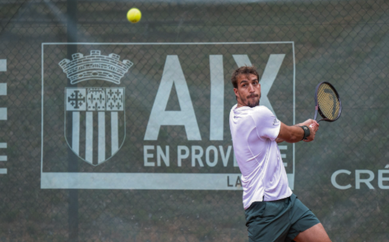 Felipe Meligeni salva 9 match points e vence na estreia no quali de Wimbledon