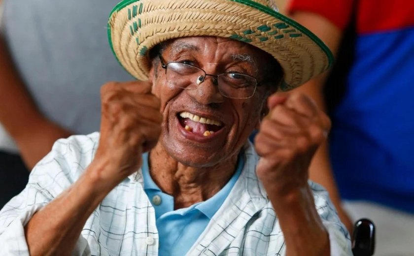 “Adote um Idoso” chega à 9ª edição com histórias, afeto e música no Lar São Vicente de Paulo