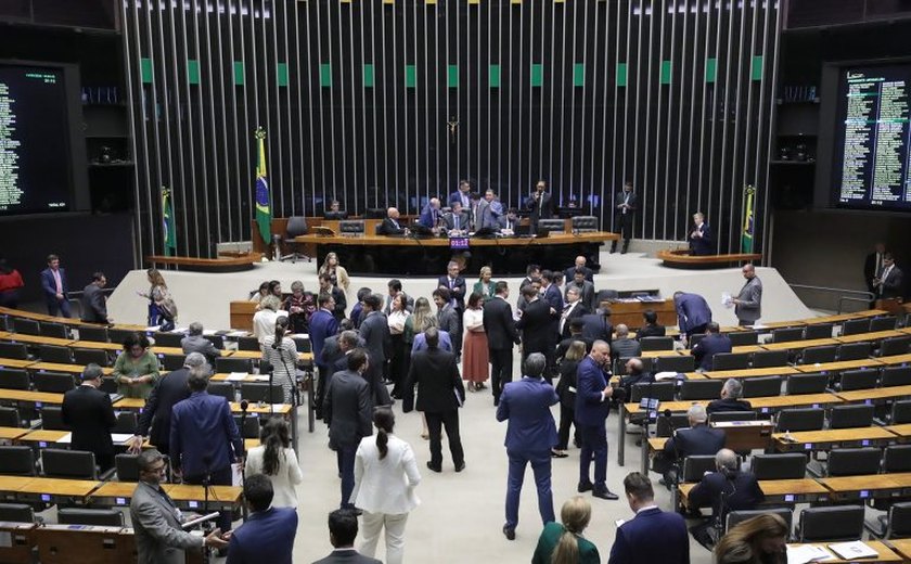 Câmara aprova suspensão do pagamento da dívida do Rio Grande do Sul; texto vai ao Senado