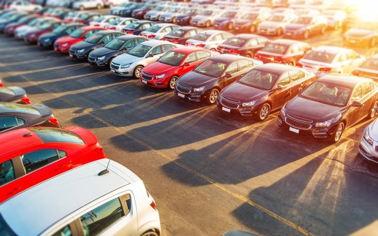 GM: investimentos altos na transição para carros elétricos ajudam a explicar demissões, dizem analistas