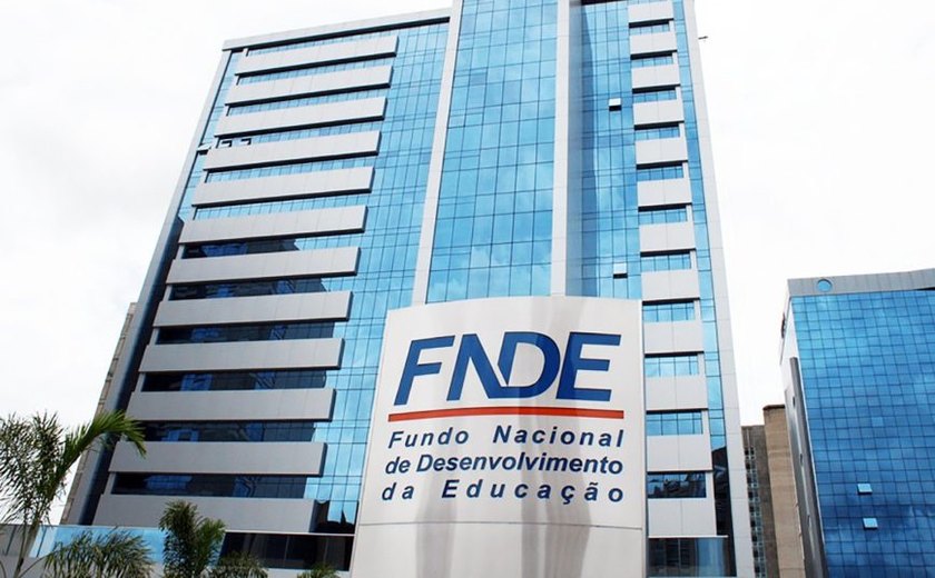 Governo federal nomeia indicado do Centrão para comandar FNDE