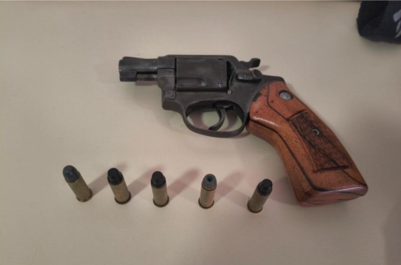 PM apreende quatro armas de fogo em ações no Benedito Bentes