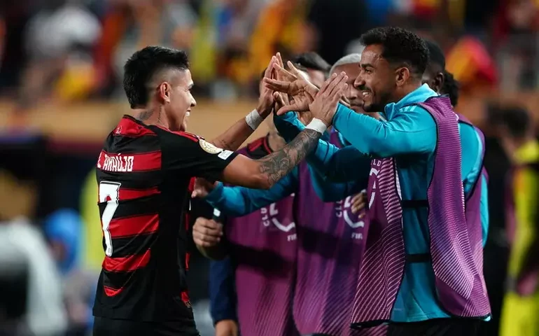 Brasileiros estreiam no Mundial de Clubes com vitórias e empates