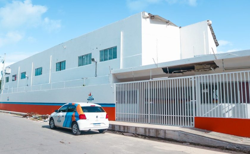 Professora Lourdinha é homenageada ao dar nome à nova escola municipal