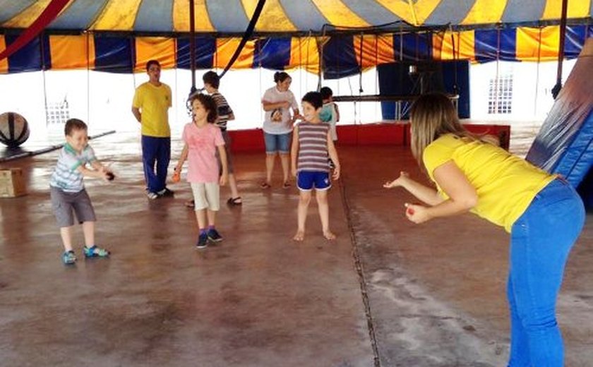 Arapiraca: Aulas de circo ajudam desenvolver crianças com autismo