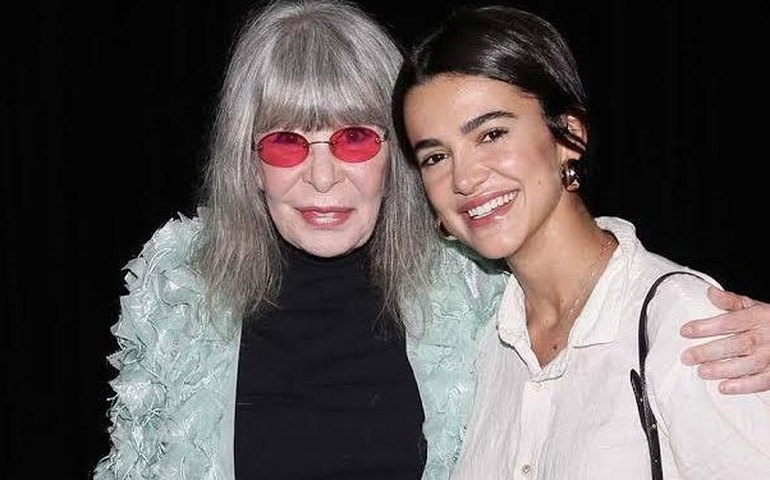 Manu Gavassi faz homenagem a Rita Lee em novo projeto