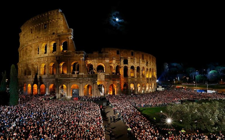 Via Sacra do Coliseu