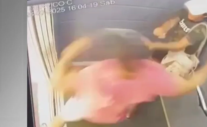 Juliana Garcia se pronunciou após ser brutalmente agredida por Igor Cabral Juliana Garcia se pronunciou após ser brutalmente agredida por Igor Cabral