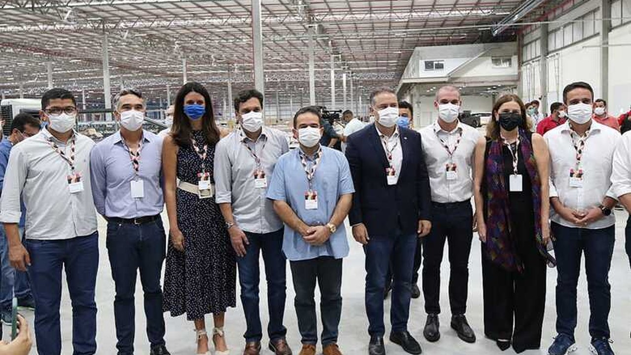 Poder Legislativo prestigia inauguração de centro de distribuição em Murici