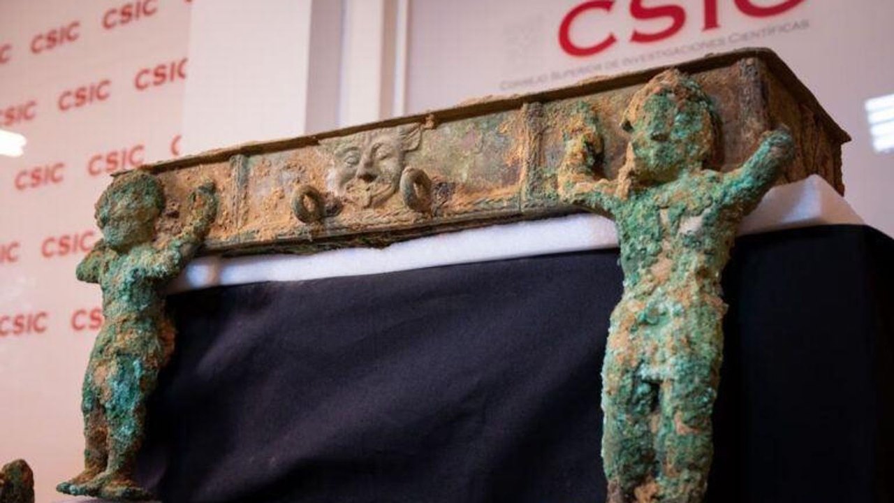 Desenterram na Espanha única charrete votiva de bronze de 2.500 anos