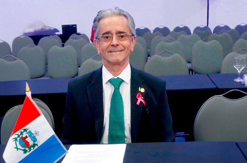 Fábio Bittencourt acompanha painéis sobre tecnologia no XVII Consepre
