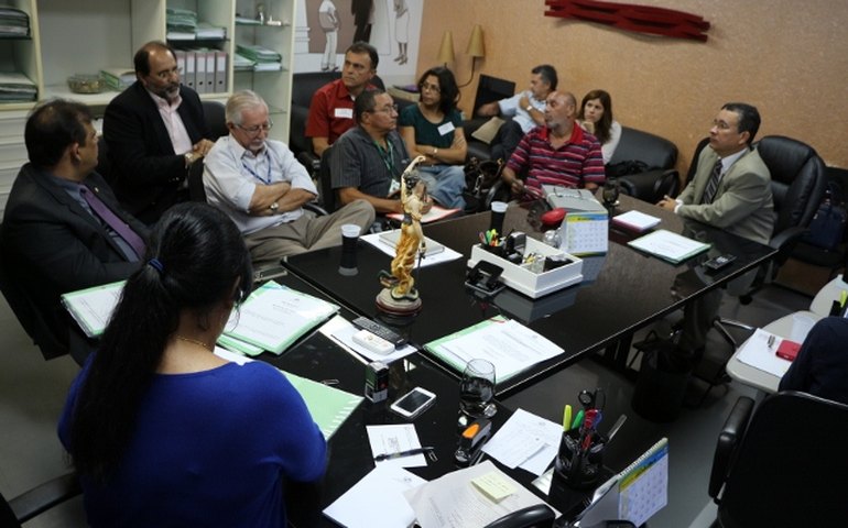 Promotoria de Defesa do Consumidor discute transtornos provocados por eventos em Jacarecica