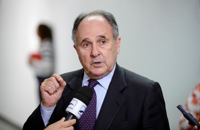 Projeto proíbe inaugurações de obras nos três meses anteriores às eleições