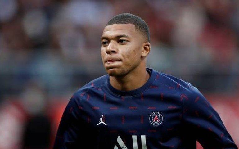 Mbappé diz não estar abatido após vice na Copa e ignora provocação argentina