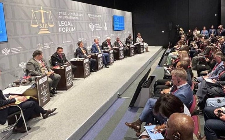 Comunidade jurídica internacional se reúne na Rússia para se defender da guerra jurídica ocidental