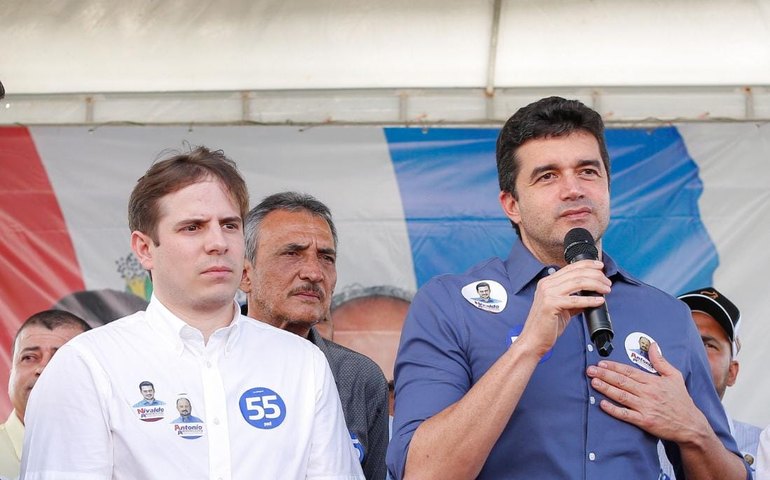 Rui Palmeira e Arthur Albuquerque são alvos de fake news divulgadas em parte da imprensa