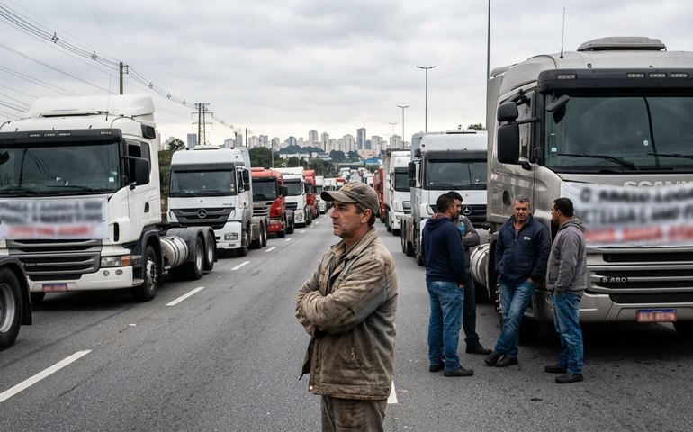 Governo identifica maiores focos de insatisfação de caminhoneiros em SP, SC, PR e GO