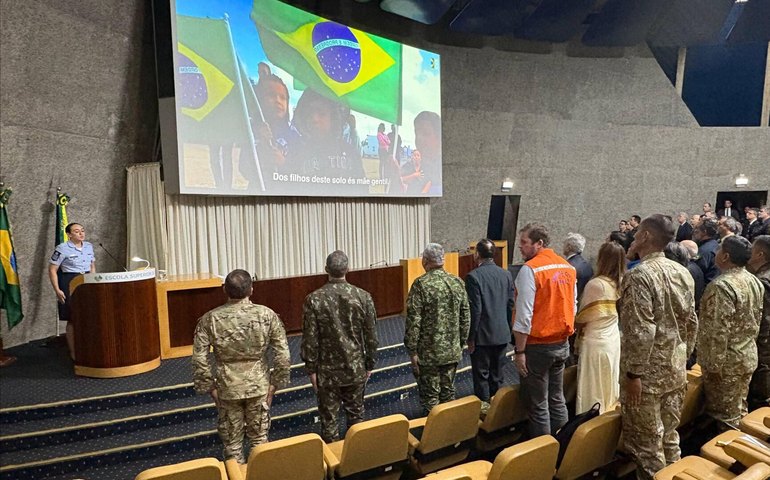 Exercício militar conjunto no Brasil simula crises na Amazônia e no Pantanal