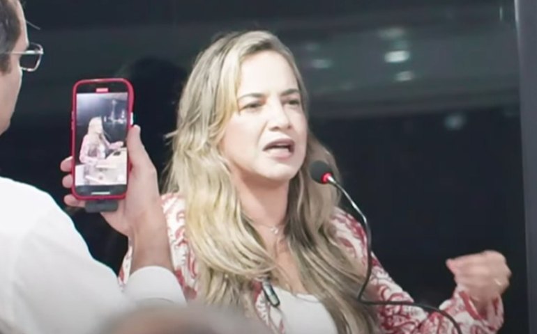 Urbanitária Dafne Orion denuncia precarização e abusos da Águas do Sertão na Câmara de Palmeira dos Índios