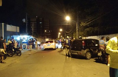 Lei Seca apreende 6 veículos, remove 19 CNHs e prende 2 por embriaguez 