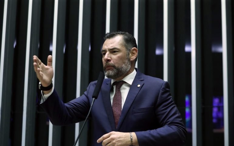 Comissão aprova exclusão do adiantamento de contrato de câmbio da recuperação judicial