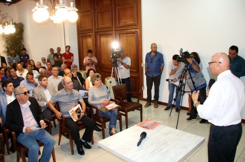 Com apoio do governo, Organização Arnon de Mello lança livro “Alagoas 200 Anos”