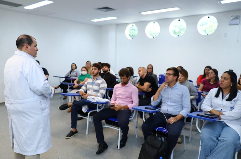 Comitivas do Acre e do Japão visitam Alagoas para conhecer Programas AVC Dá Sinais e Bate Coração