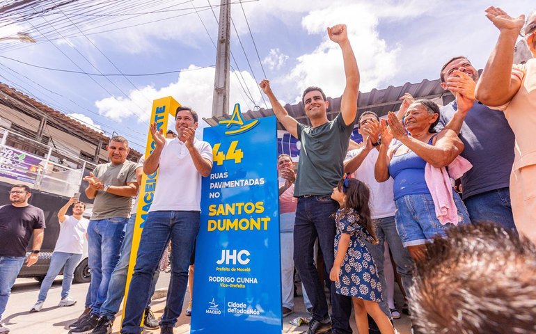 JHC entrega 120 ruas pavimentadas e leva infraestrutura à parte alta de Maceió