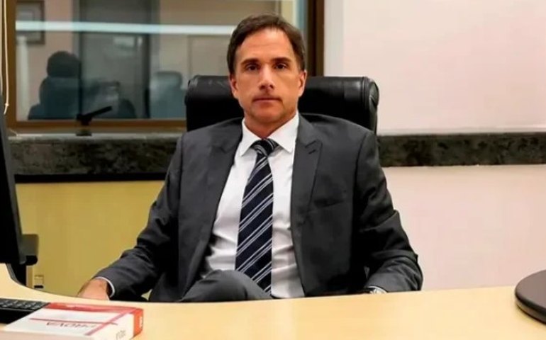 TRF-4 afasta juiz Eduardo Appio após suspeita de envolvimento em furto de champanhe