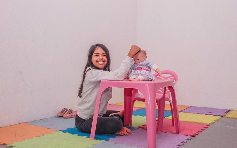 Saiba como pessoas com Síndrome de Down podem solicitar cartão Vamu Especial