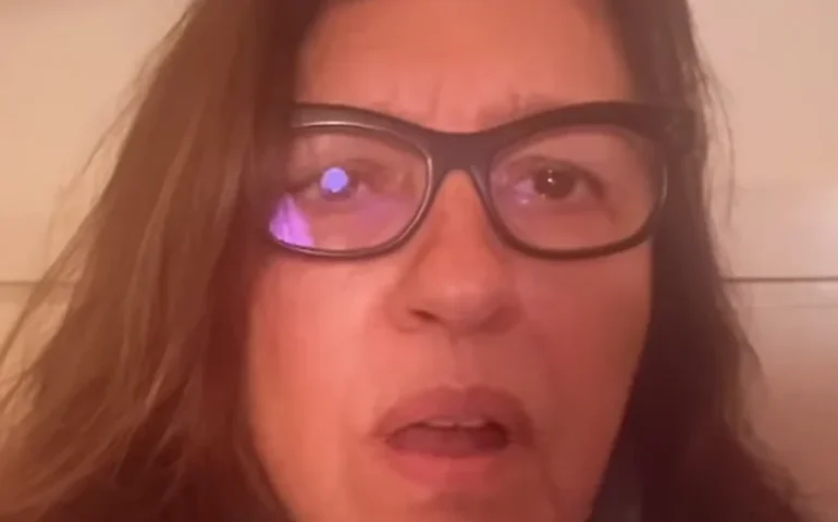 Regina Casé atende a pedido de Preta Gil e conhece a família do Kanalha, ex-affair da amiga