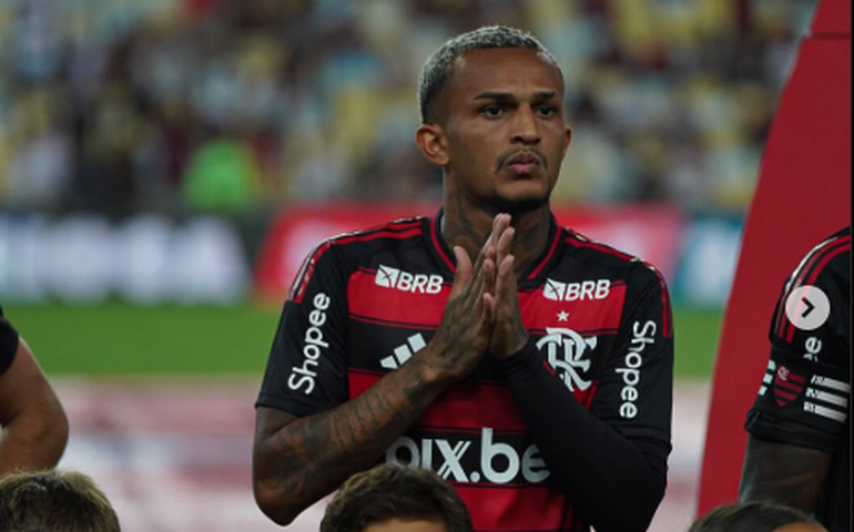 Na seleção, Wesley revela conselhos de flamenguistas e afirma: 'Duelos para grandes jogadores'